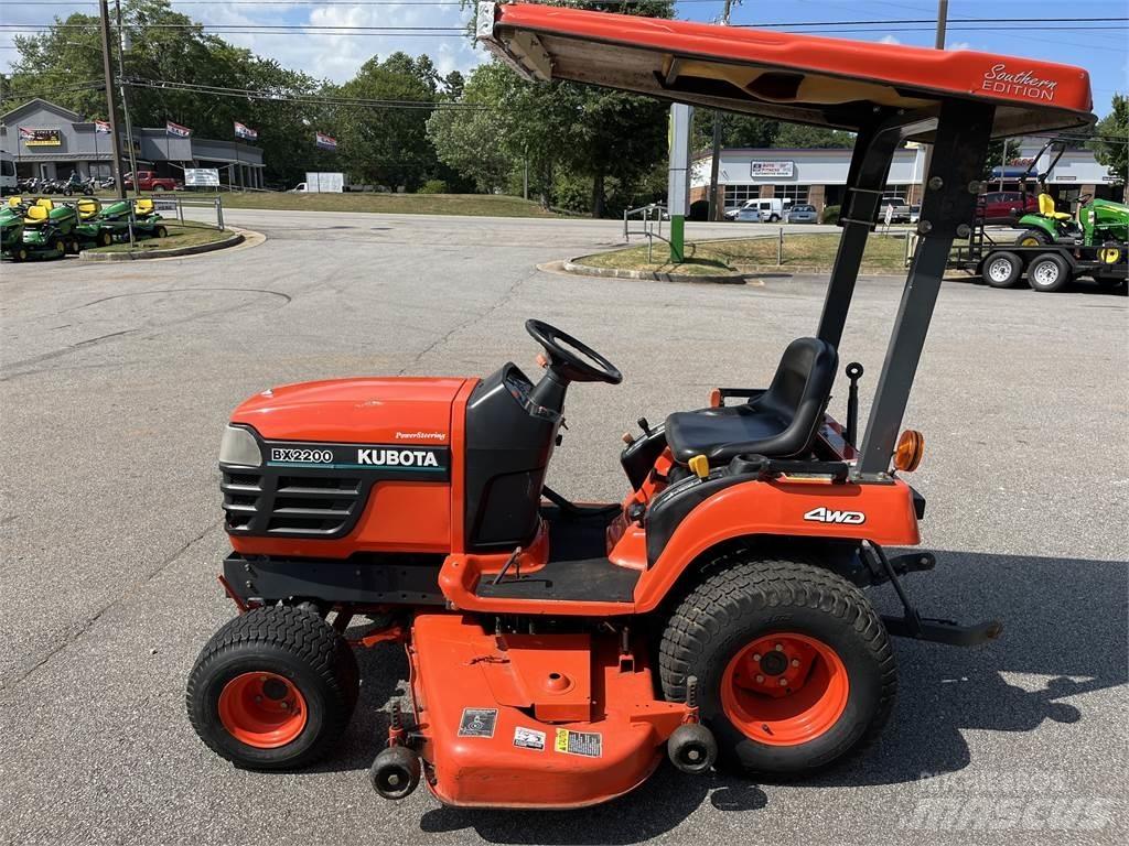 Kubota BX2200 Kompaktni (mali) traktori