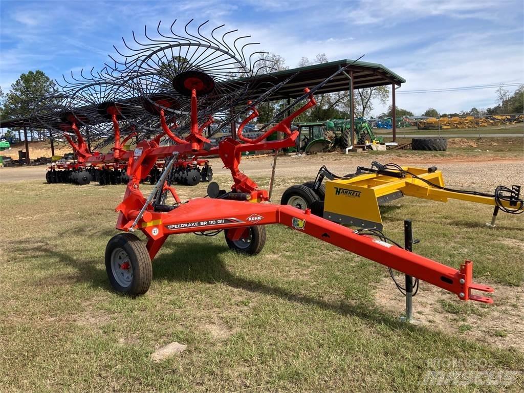 Kuhn SR110 Okretači i sakupljači sijena