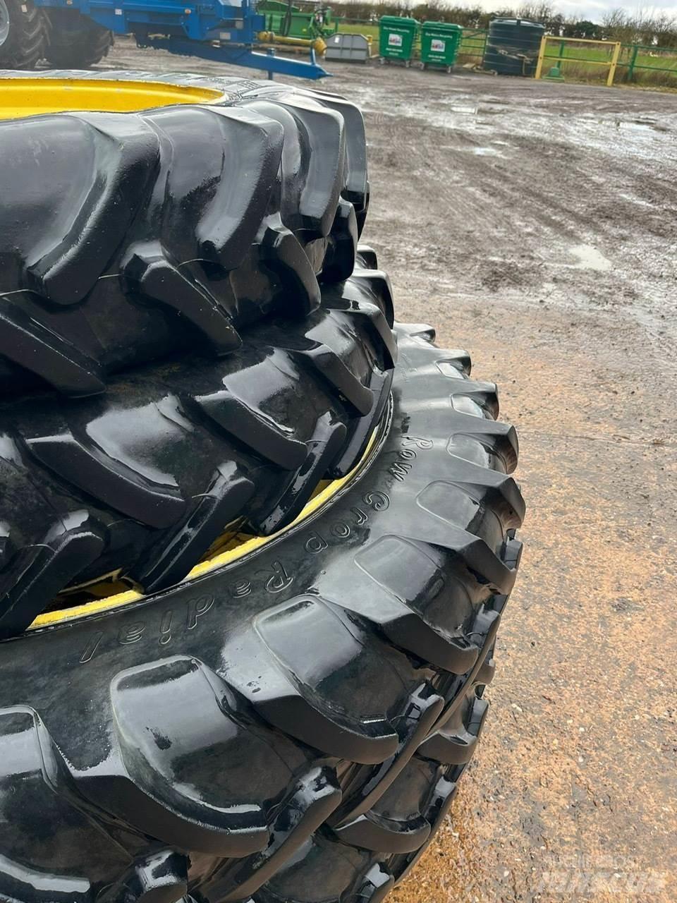  Row Crop Wheels Gume, kotači i naplatci