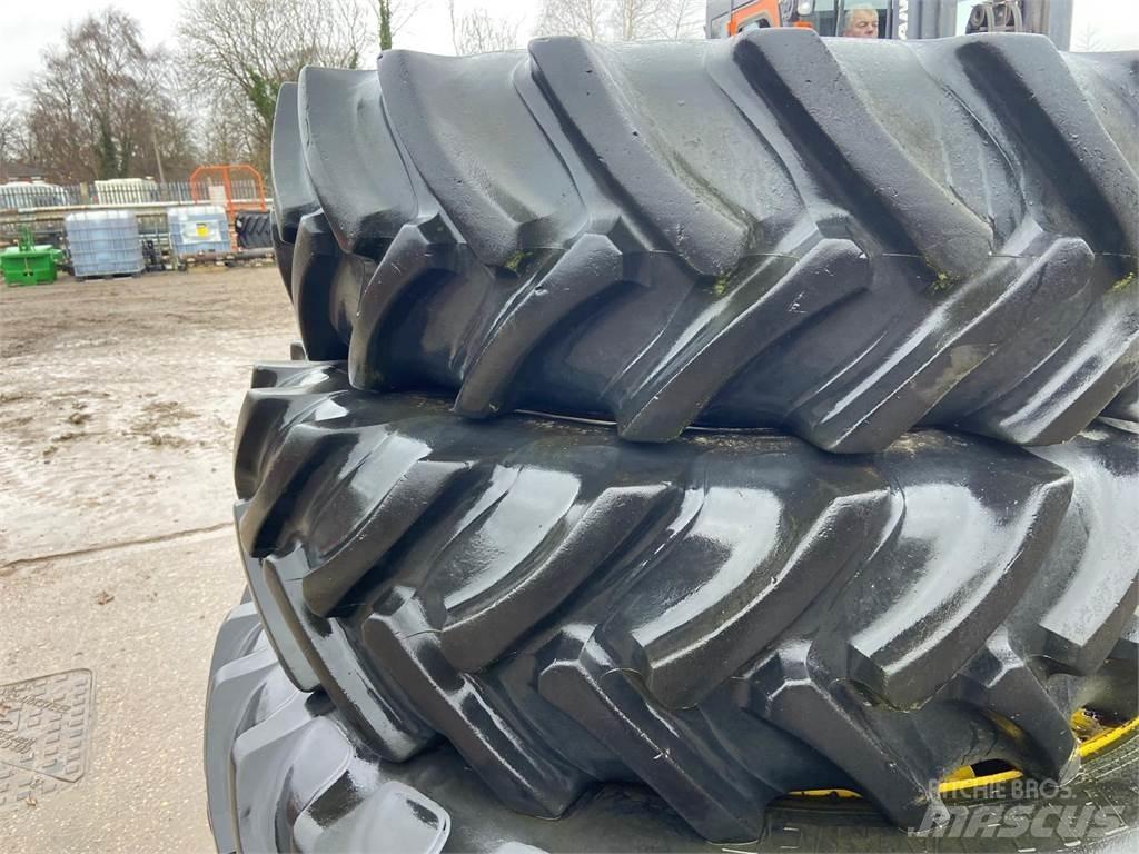  Row Crop Wheels Gume, kotači i naplatci
