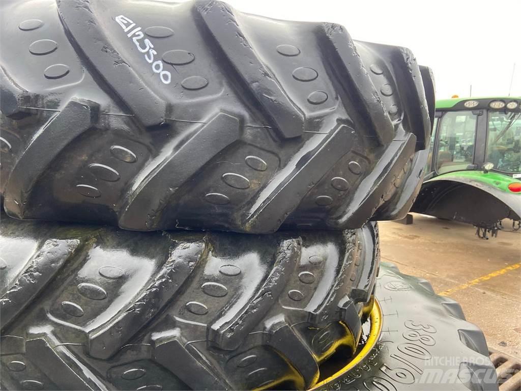  Row Crop Wheels Gume, kotači i naplatci