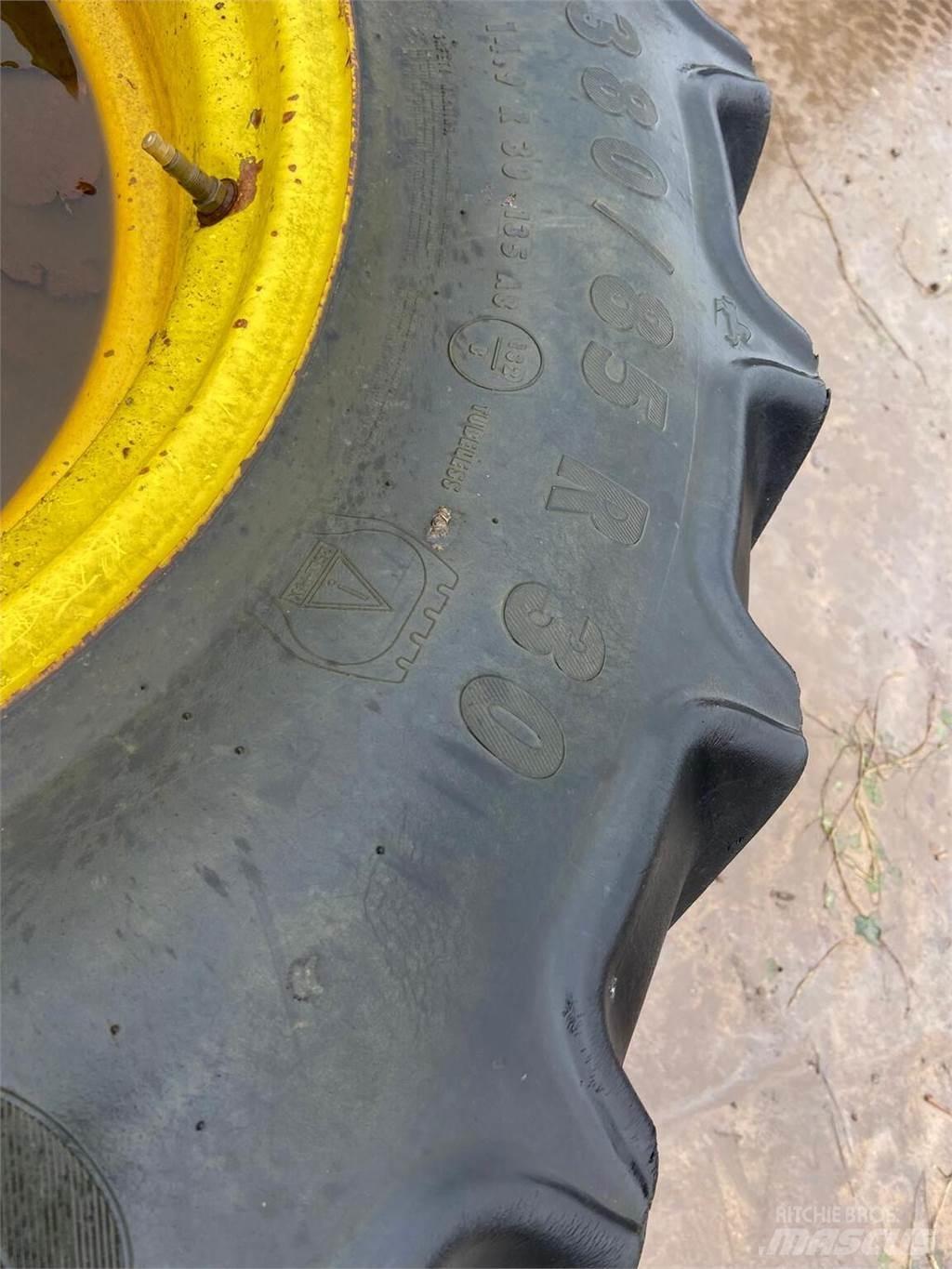  Row Crop Wheels Gume, kotači i naplatci