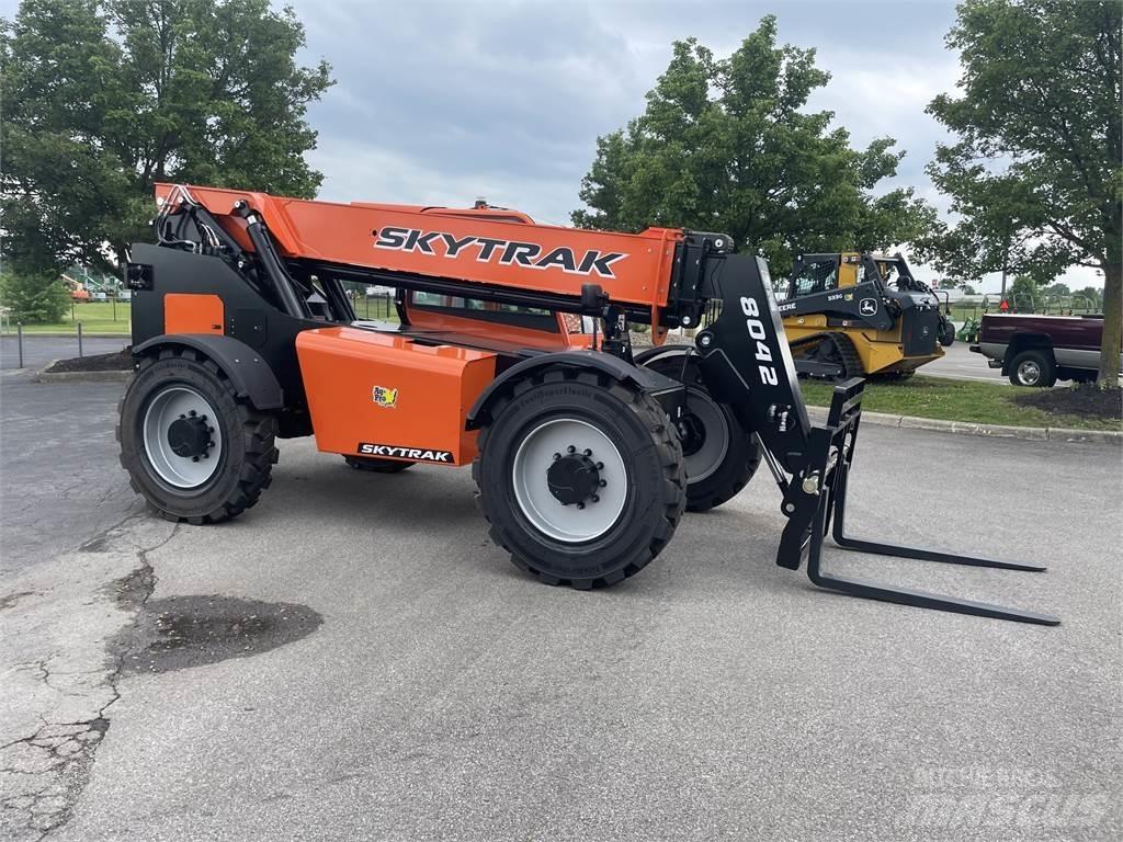 SkyTrak 8042 Teleskopski viličari