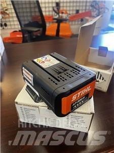 Stihl AP300S Golf vozila