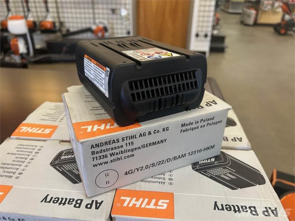 Stihl AP300S Golf vozila