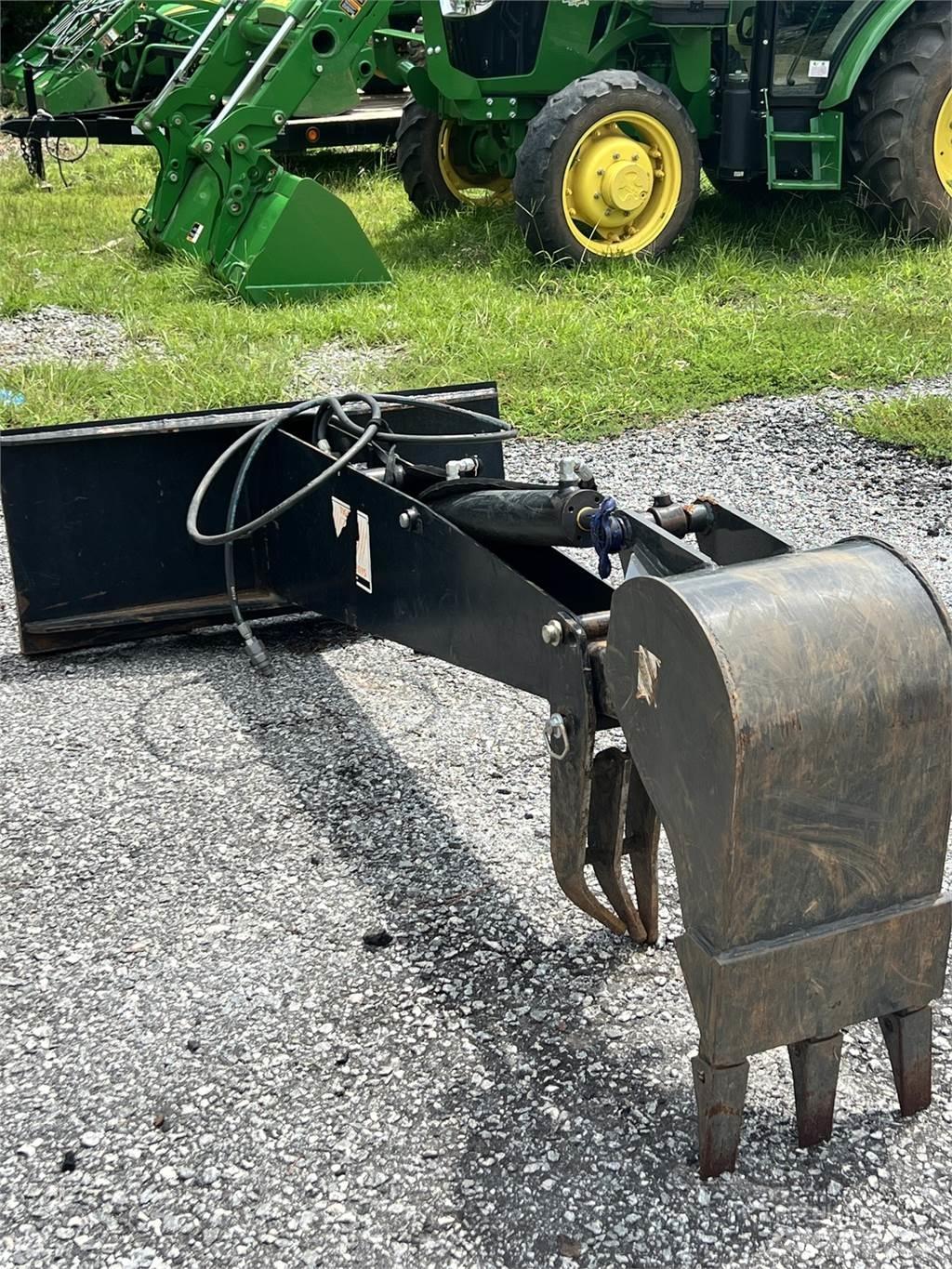 Tiger Backhoe Ostalo