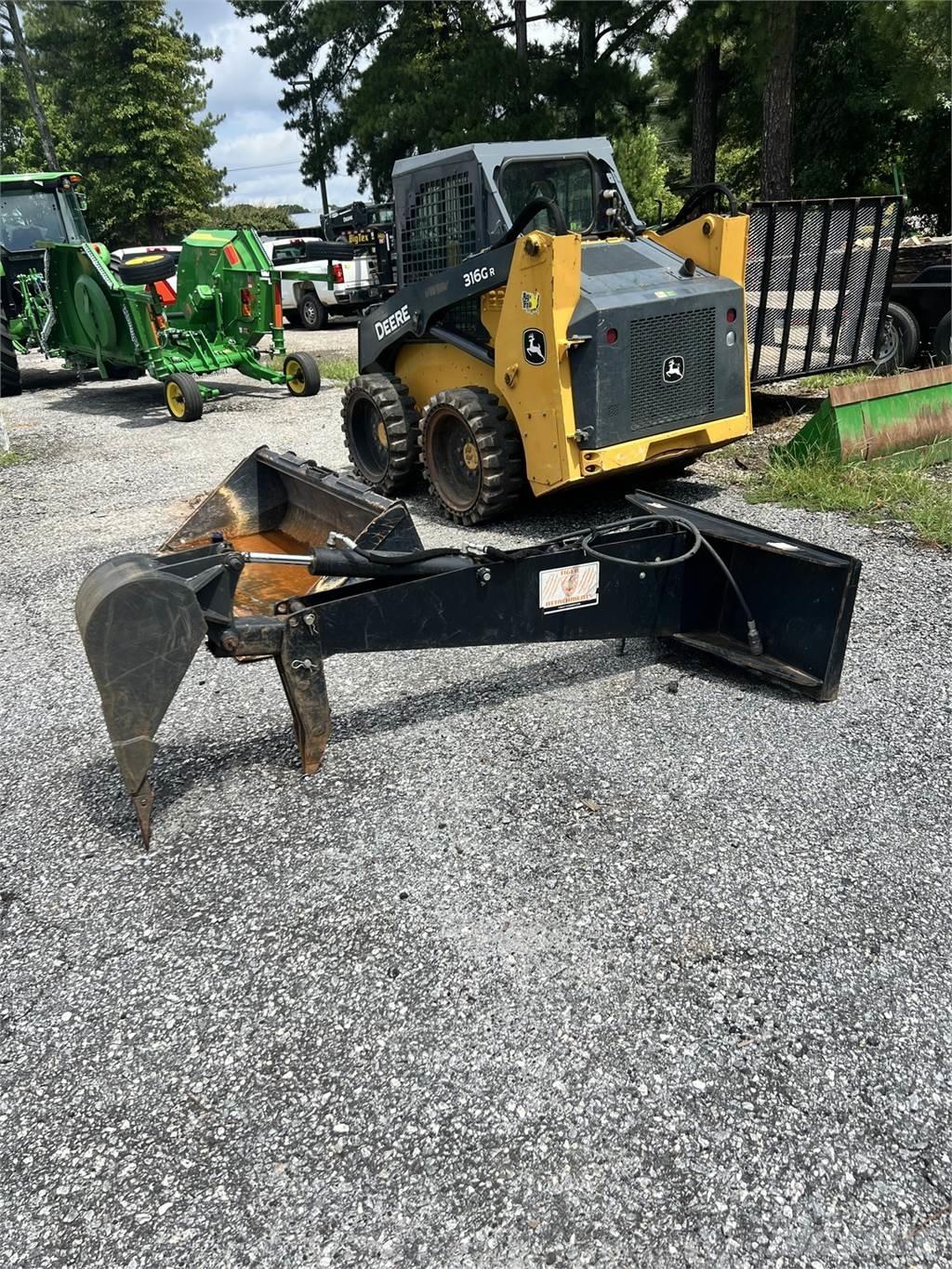 Tiger Backhoe Ostalo