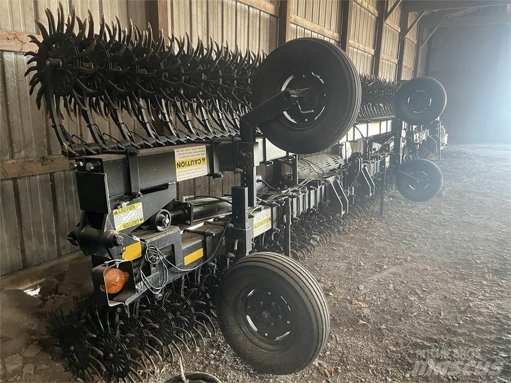 YETTER 3541 Drugi strojevi i priključci za obradu zemlje