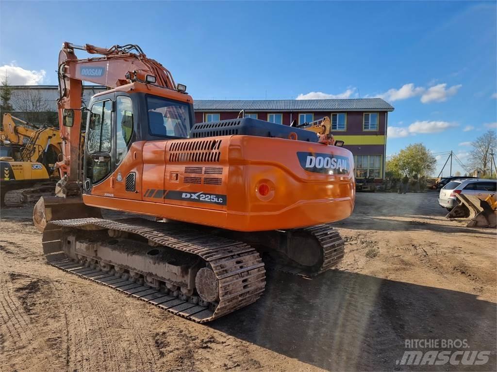 Doosan DX 225LC-3 Bageri gusjeničari