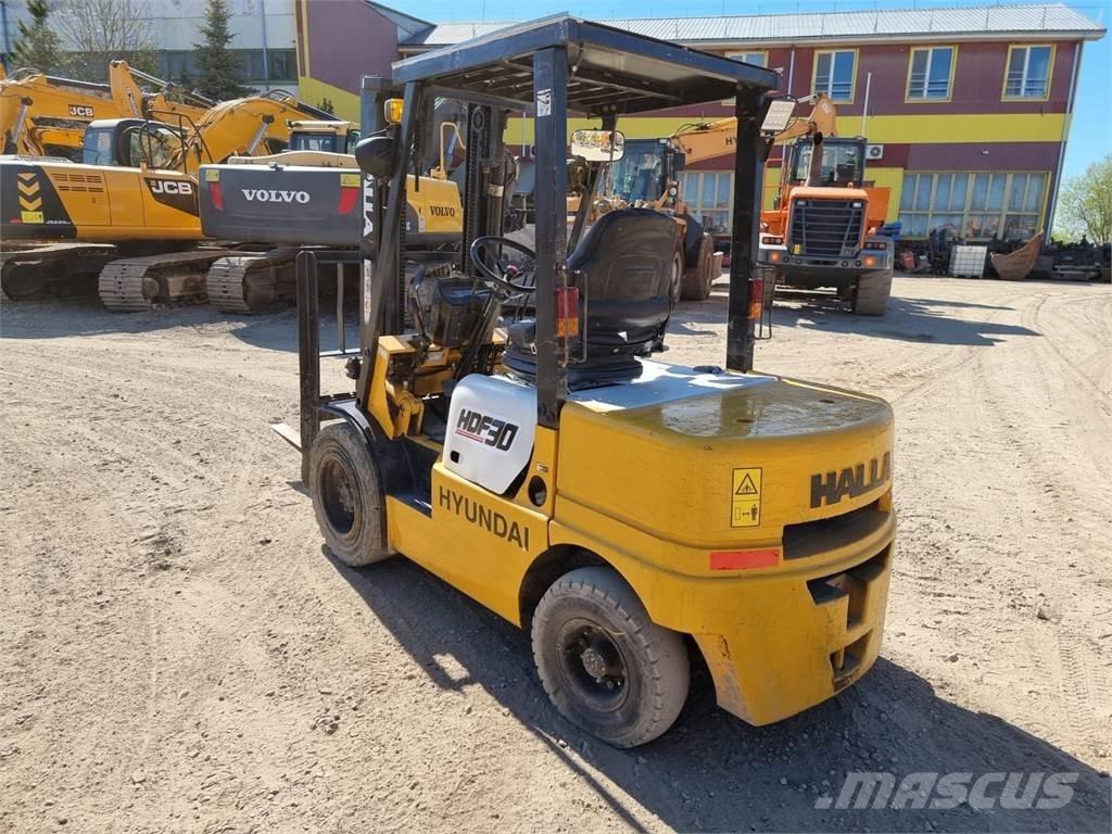 Hyundai Halla HDF30 Dizelski viličari