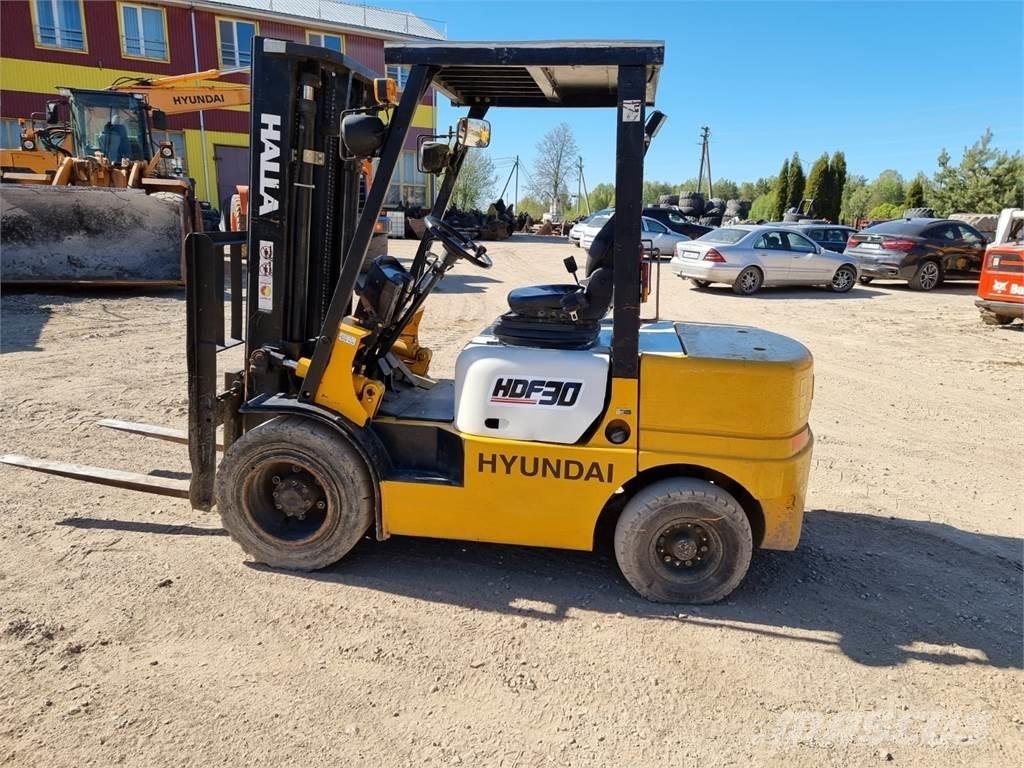 Hyundai Halla HDF30 Dizelski viličari