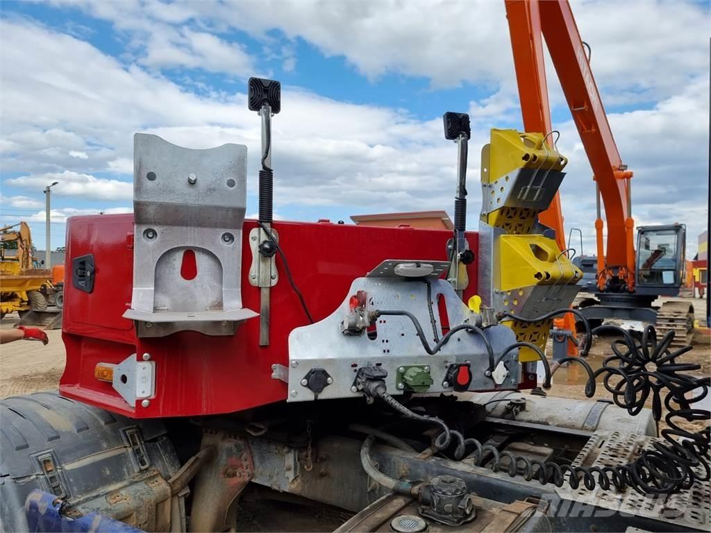  Komodo STU KMD5 Nisko-utovarne poluprikolice