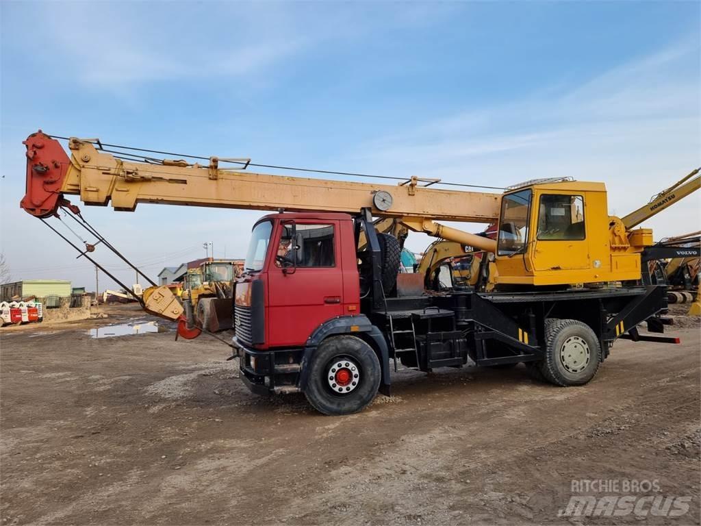 MAZ 533731 Rabljene dizalice za težak teren
