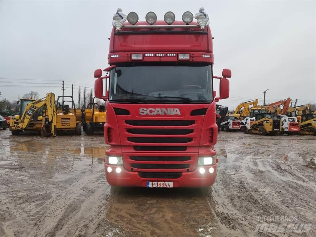 Scania R620 Rol kiper kamioni s kukama za dizanje