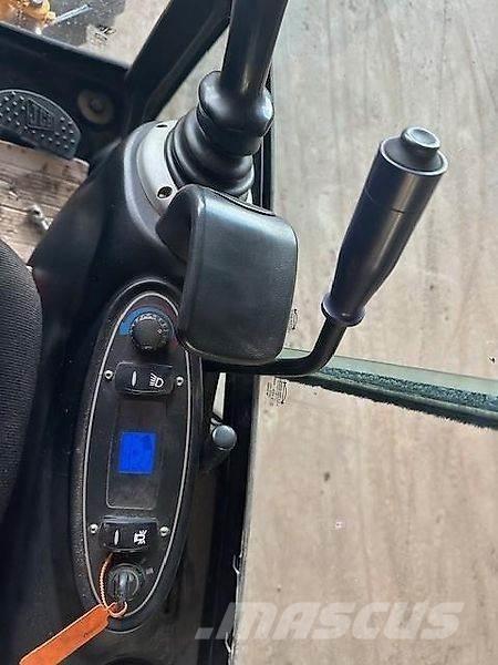 JCB 8018 CTS Bageri gusjeničari