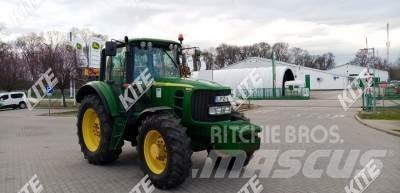 John Deere 6830 Traktori