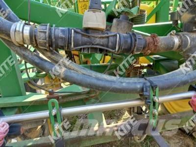 John Deere 732 Vučene prskalice