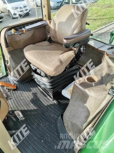 John Deere 8230 Traktori
