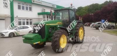 John Deere 8310 Traktori