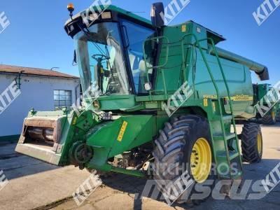 John Deere 9560 WTS 2WD Kombajni
