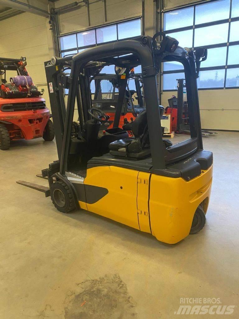 Linde E 18 L-02 Električni viličari
