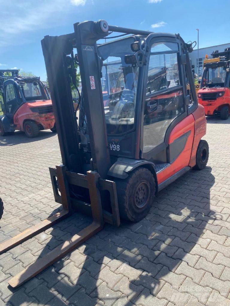 Linde H 35 T-01 Plinski viličari