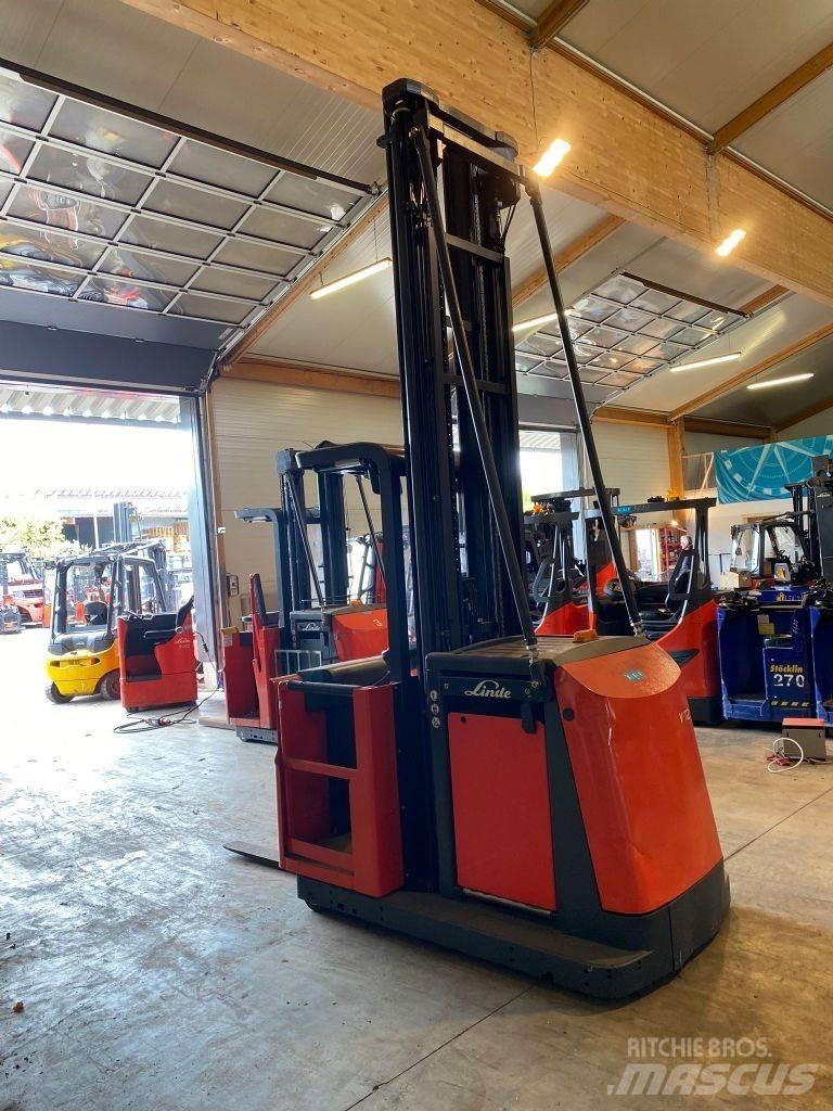 Linde V 12-02 Visokopodizni komisioni viličar