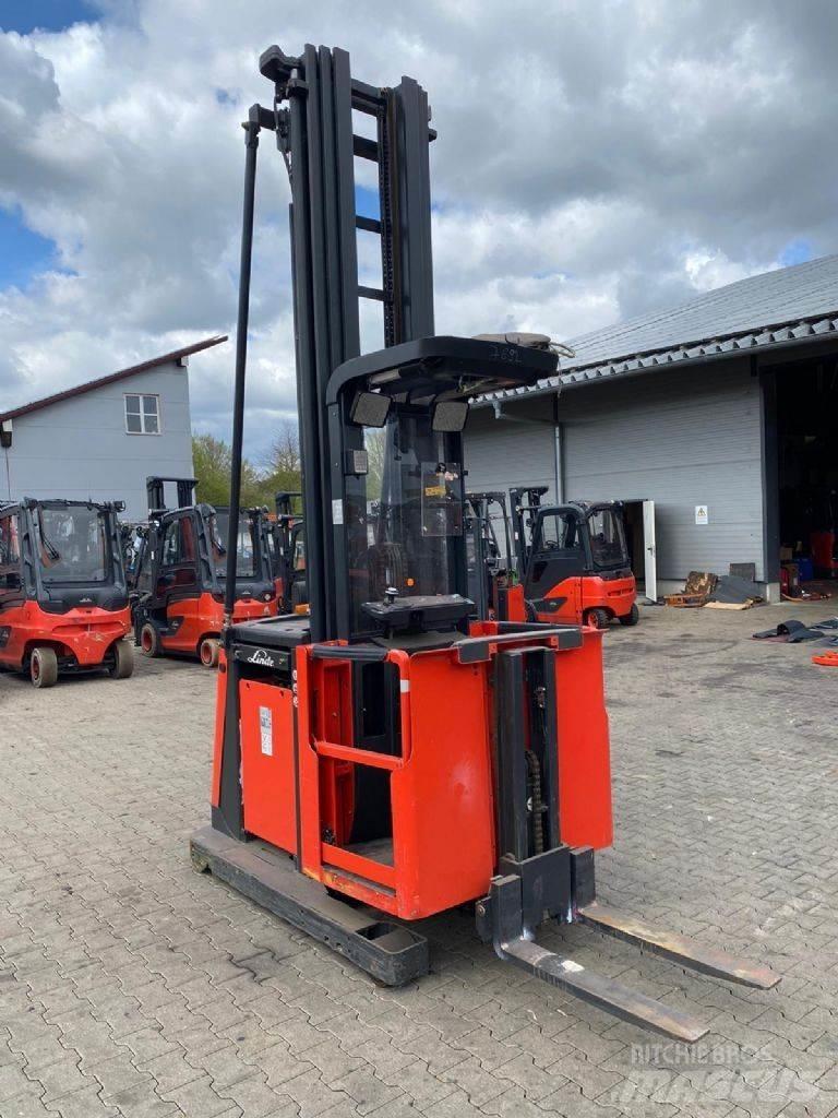 Linde V 12-02 Visokopodizni komisioni viličar