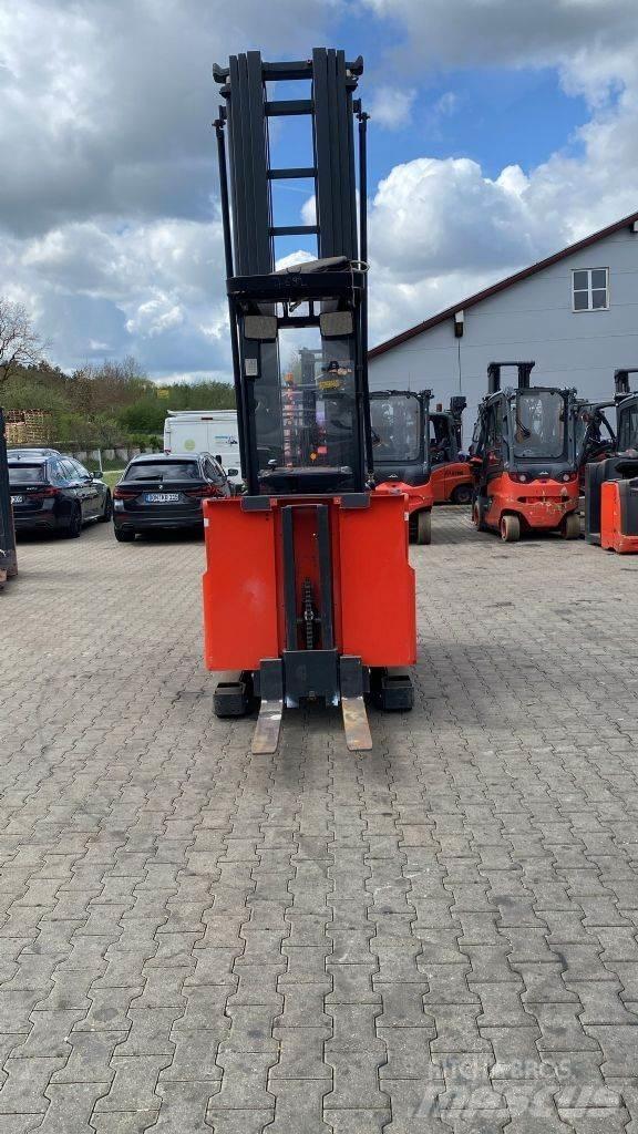 Linde V 12-02 Visokopodizni komisioni viličar