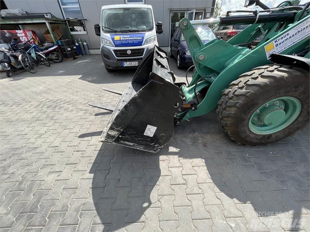 CAT 906 M Utovarivači na kotačima