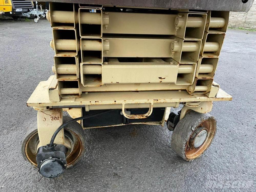 JLG 3246ES Škaraste platforme