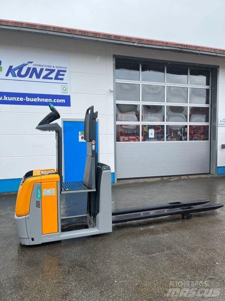 Jungheinrich ECE225 Srednopodizni komisioni viličar