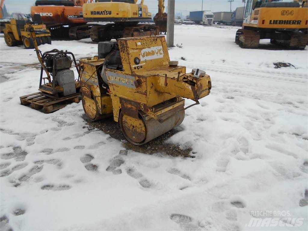 Bomag BW-75AD Valjci sa dvojnim bubnjem
