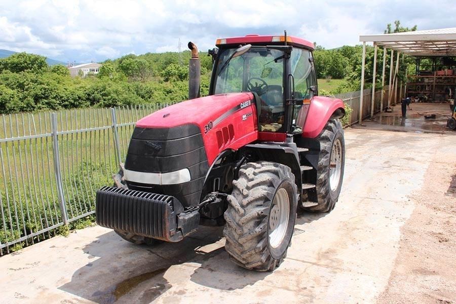 CASE Magnum 310 Traktori