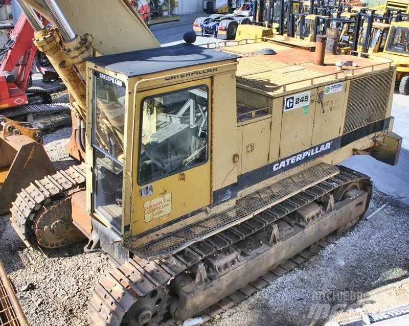 CAT 245 Bageri gusjeničari