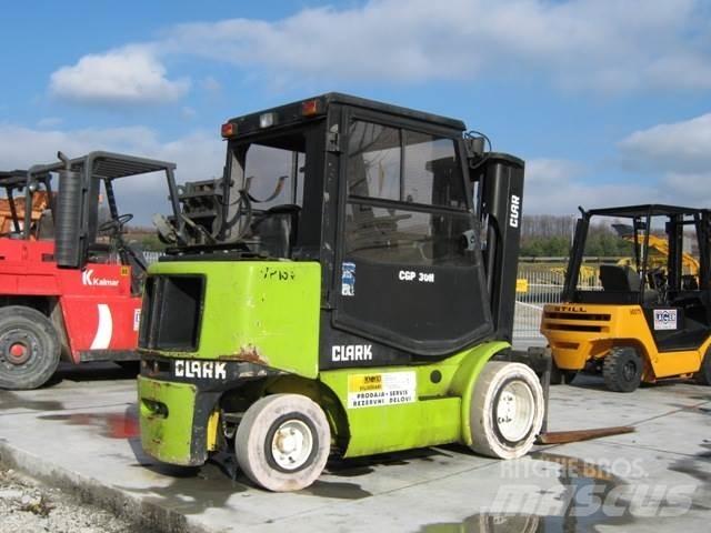 Clark CGP30 Plinski viličari