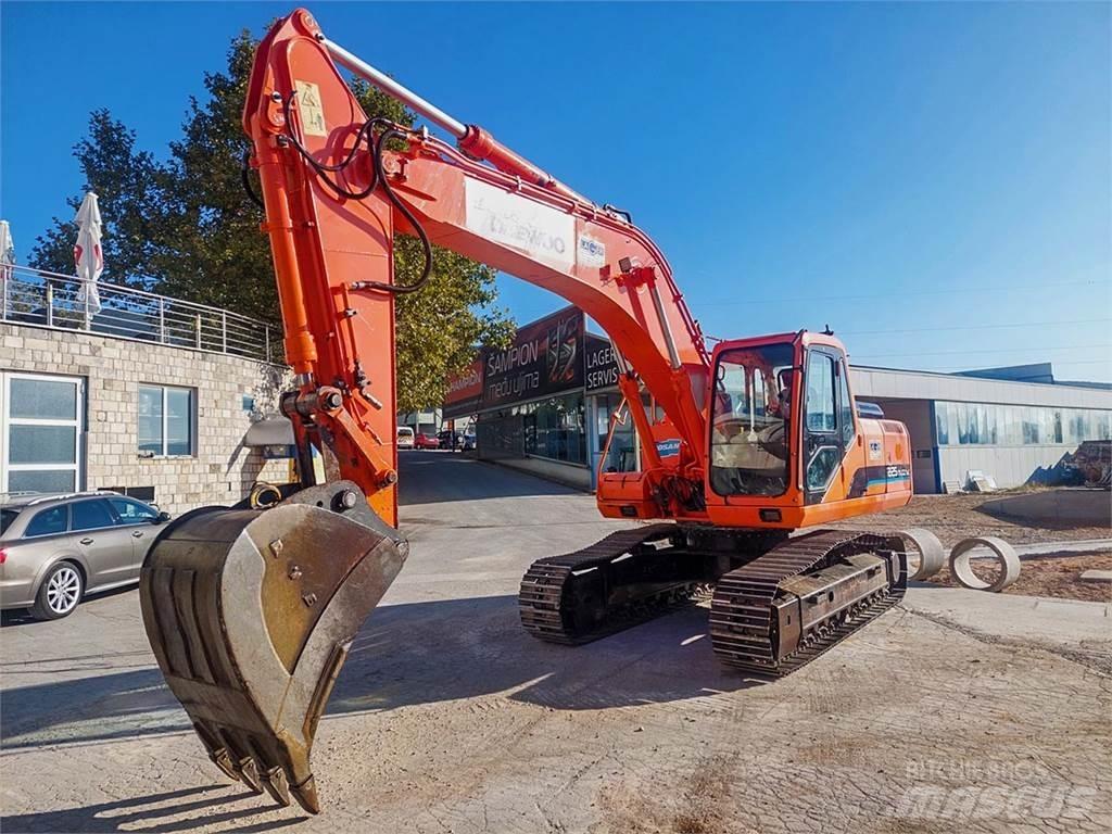 Doosan SOLAR 225NLC-V Bageri gusjeničari