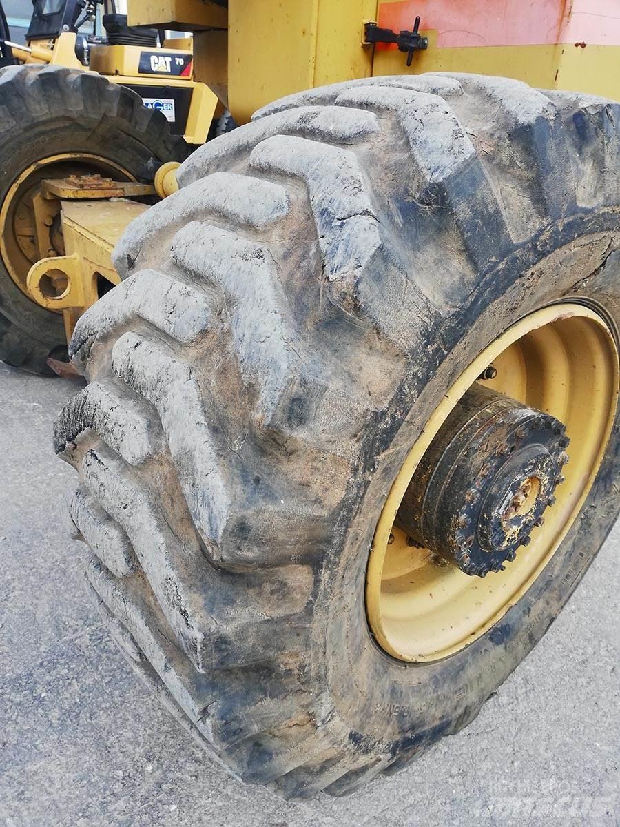 Grove AMZ 66 XT Zglobne podizne platforme