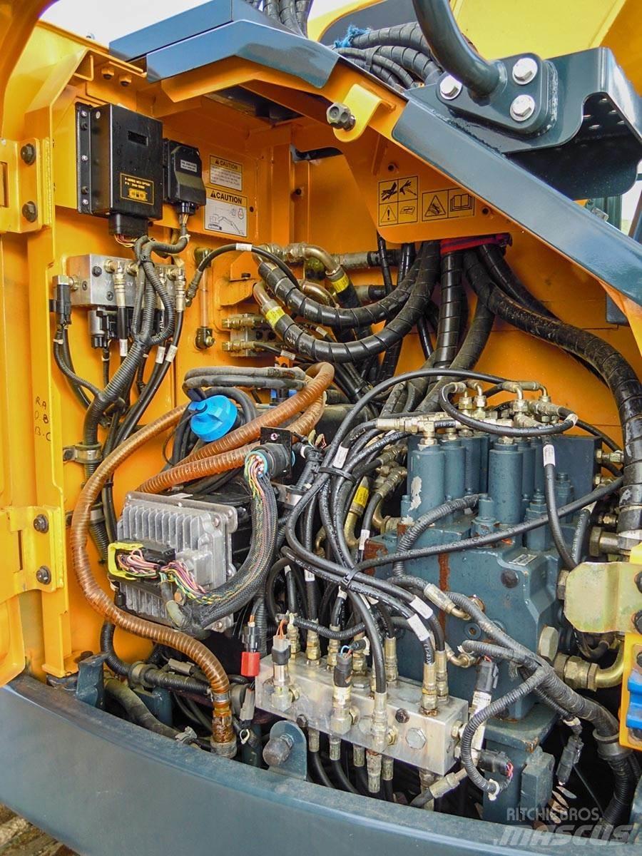 Hyundai HX145LCR Bageri gusjeničari