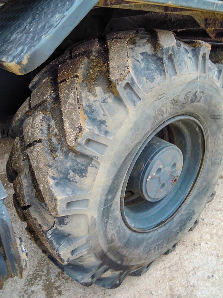 Hyundai R140W-9 Bageri na kotačima
