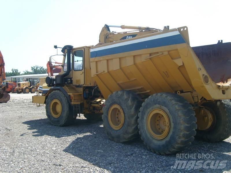 Komatsu HA270-3 Zglobni demperi