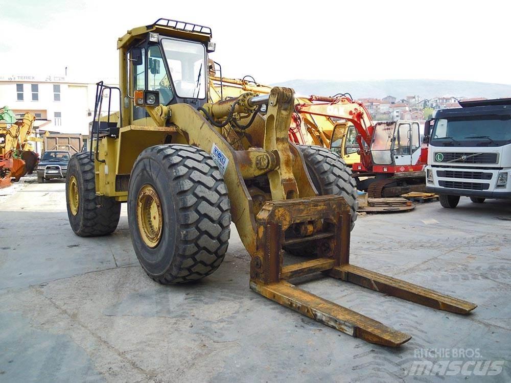 Komatsu WA500-1 Utovarivači na kotačima