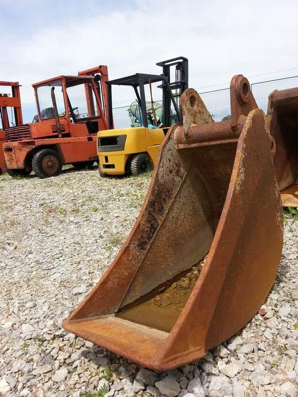  KORPA / BUCKET 450mm Ostalo