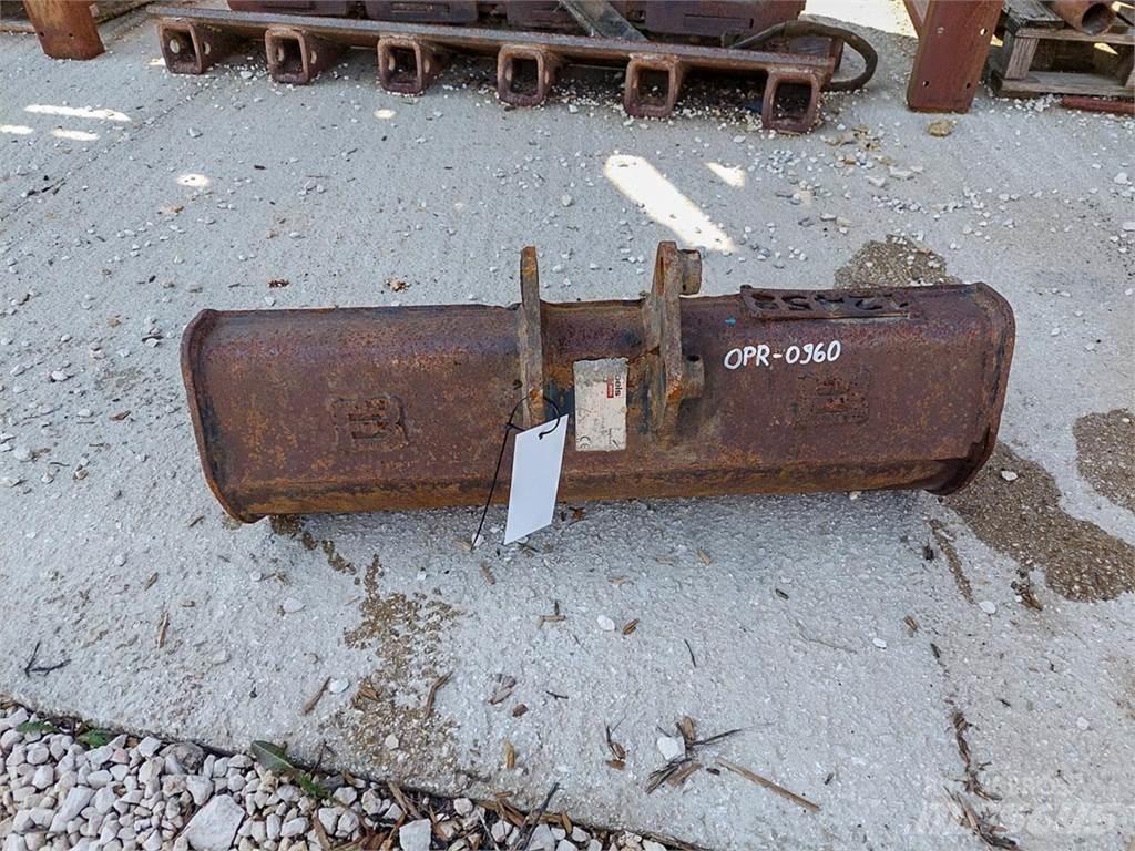  KORPA BUCKET 700mm Građevinarstvo – ostalo