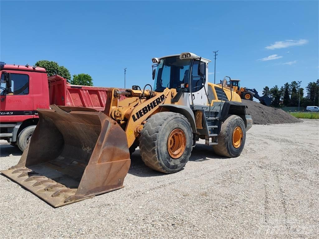 Liebherr L566 Utovarivači na kotačima