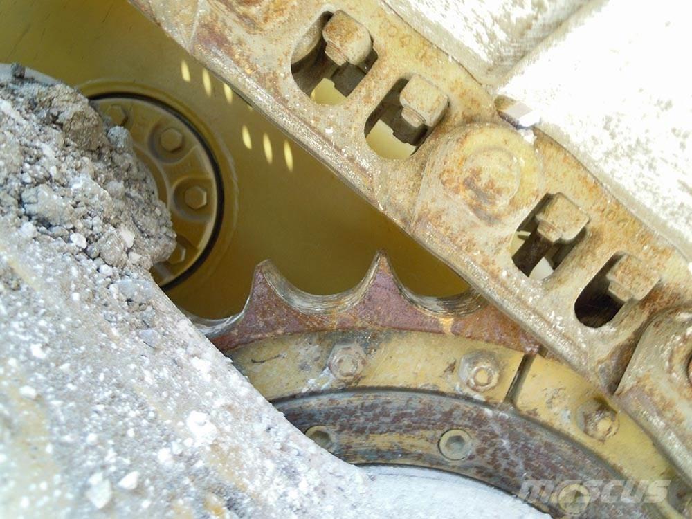 Liebherr PR 712M Buldožeri gusjeničari
