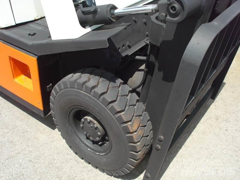 Nissan H01A15 Plinski viličari