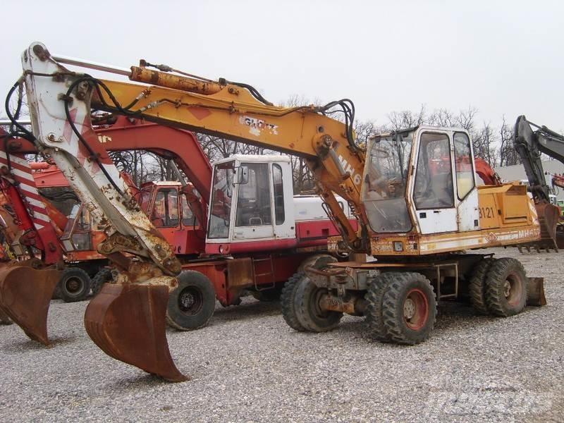 O&K MH6 Bageri na kotačima