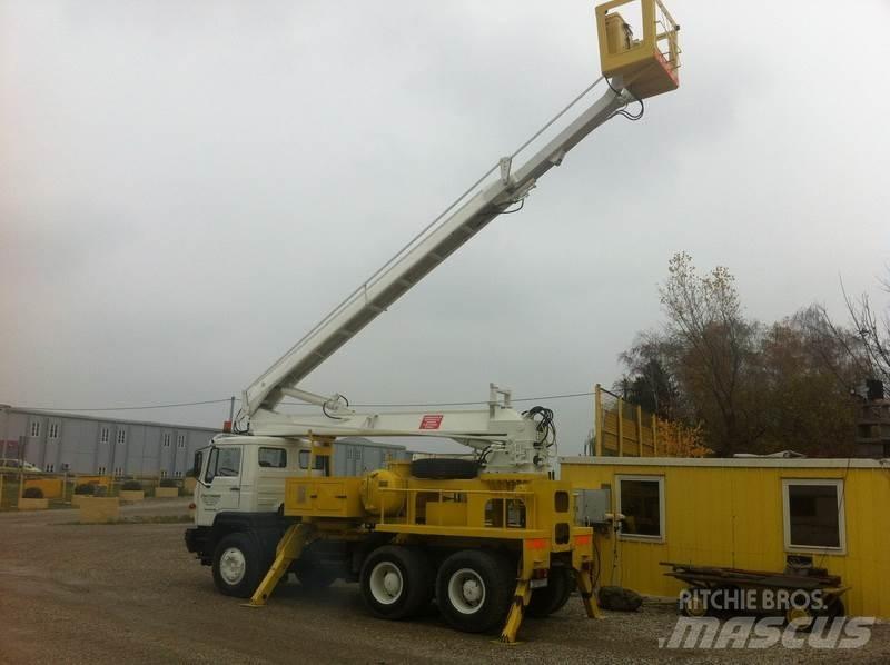 TAM 260T 32 Zglobne podizne platforme
