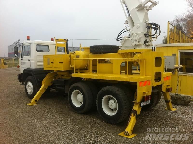 TAM 260T 32 Zglobne podizne platforme